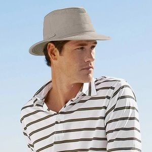 NWOT TILLEY  T5MO ORGANIC AIRFLO HAT